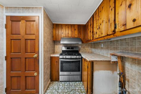 44 John Street Helmetta NJ 08828