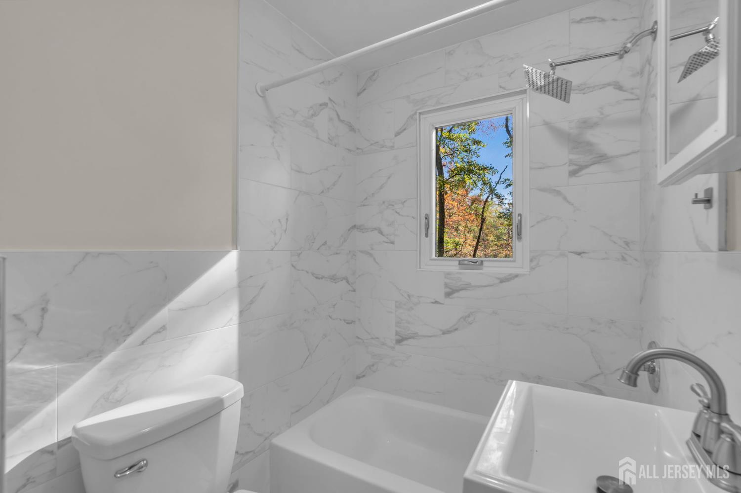 32 Bruning Lane Spotswood NJ 08884