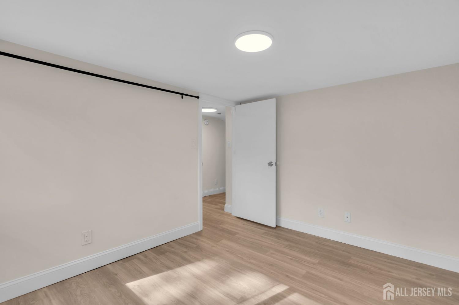 32 Bruning Lane Spotswood NJ 08884