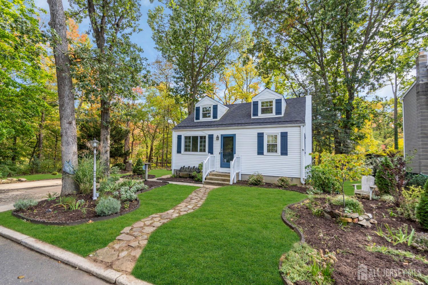 32 Bruning Lane Spotswood NJ 08884