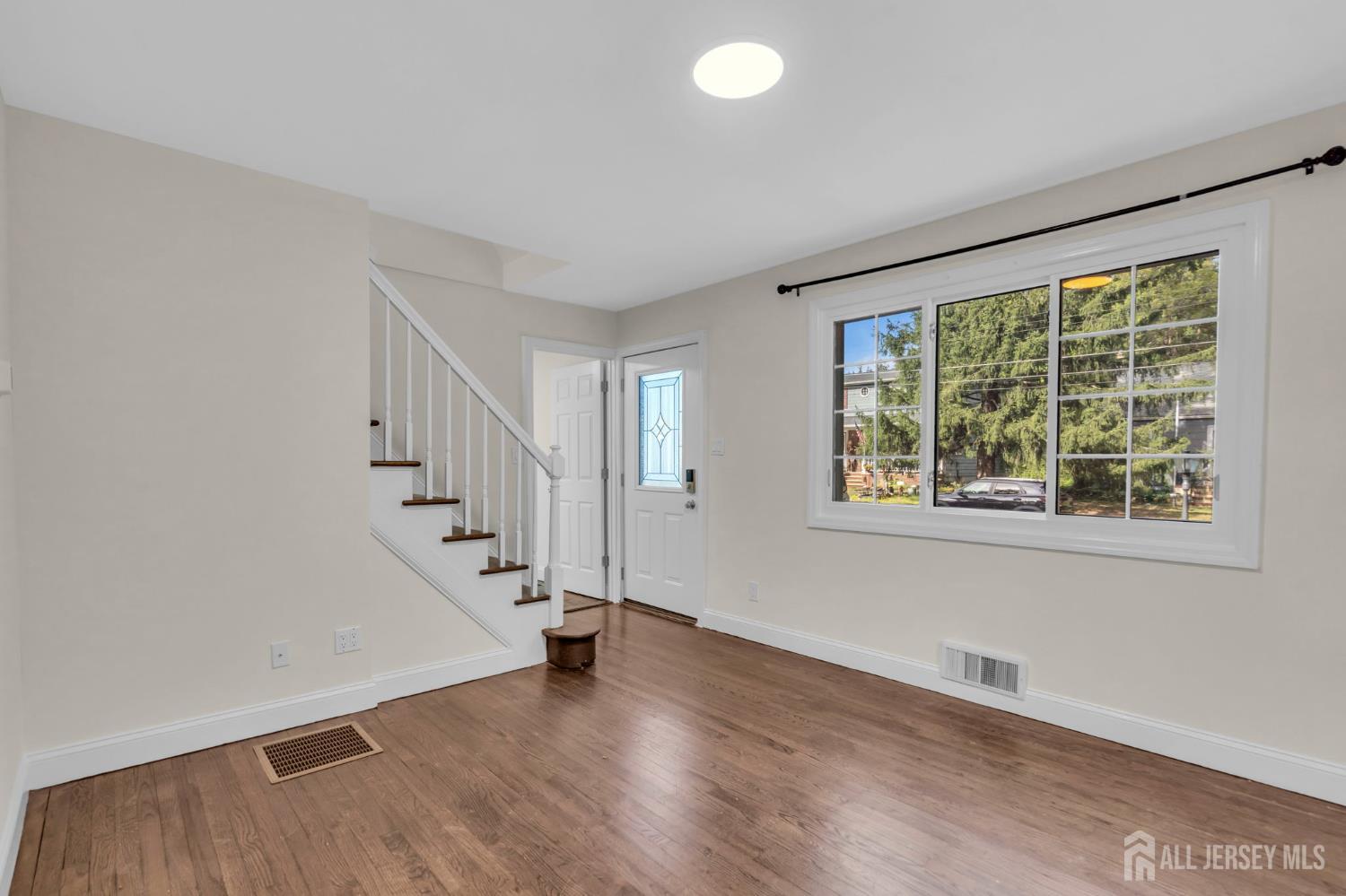 32 Bruning Lane Spotswood NJ 08884