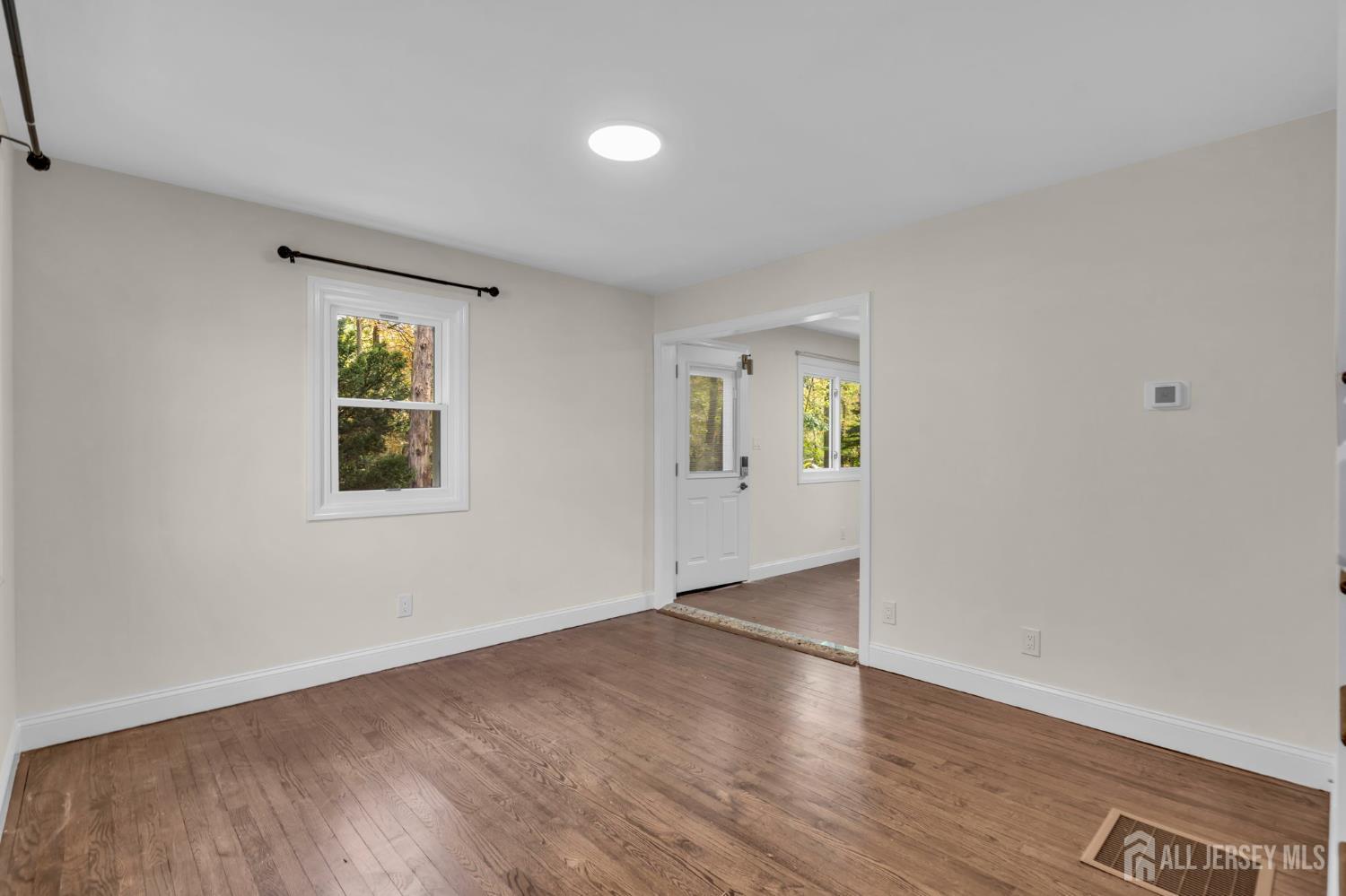 32 Bruning Lane Spotswood NJ 08884