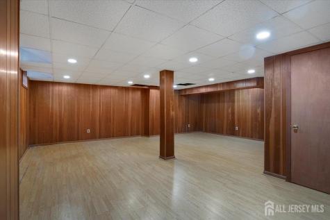 48 Hillcrest Drive Piscataway NJ 08854