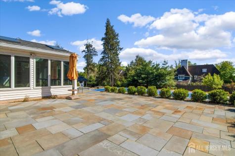 48 Hillcrest Drive Piscataway NJ 08854