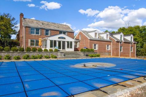 48 Hillcrest Drive Piscataway NJ 08854