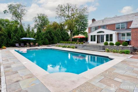 48 Hillcrest Drive Piscataway NJ 08854