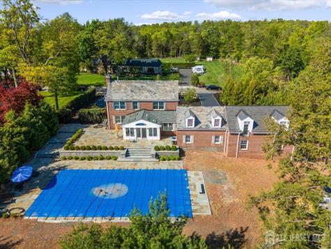 48 Hillcrest Drive Piscataway NJ 08854