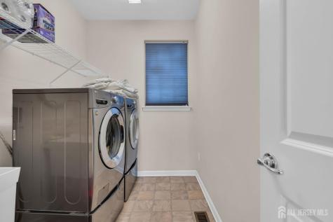 81 N Locust Avenue N Evesham NJ 08053