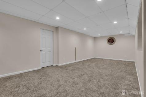 81 N Locust Avenue N Evesham NJ 08053