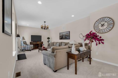 81 N Locust Avenue N Evesham NJ 08053