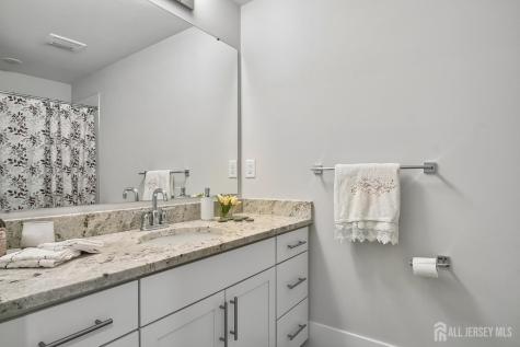 723 Station Road Dunellen NJ 08812
