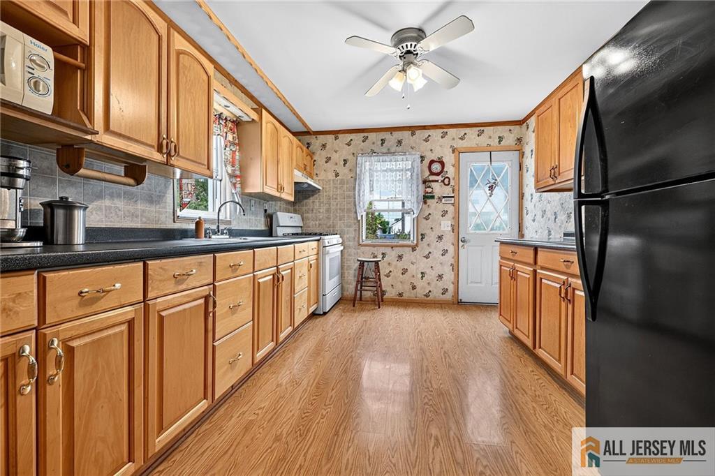 12 Cornell Street Avenel NJ 07001