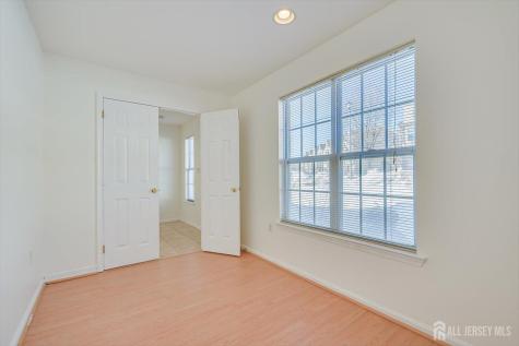 3 Kosmoski Terrace Sayreville NJ 08859