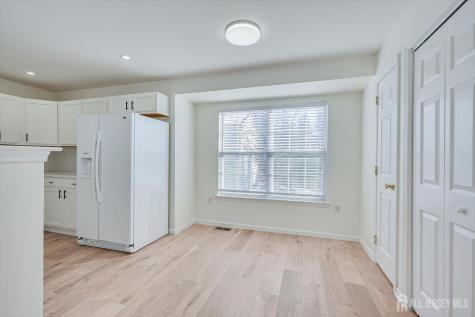 3 Kosmoski Terrace Sayreville NJ 08859
