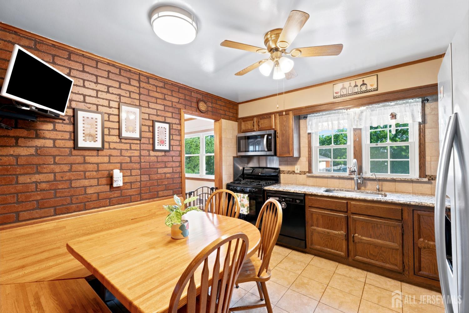 62 Pinho Avenue Carteret NJ 07008