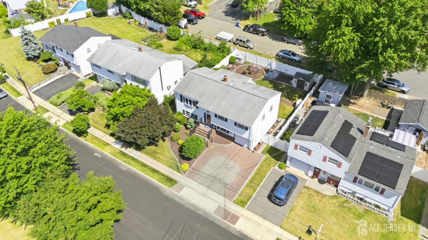 62 Pinho Avenue Carteret NJ 07008