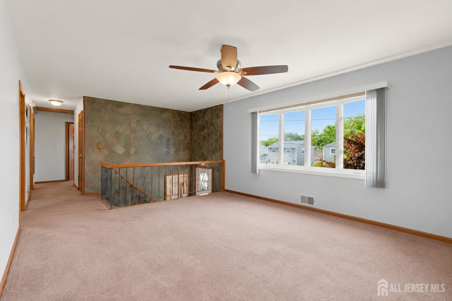 62 Pinho Avenue Carteret NJ 07008