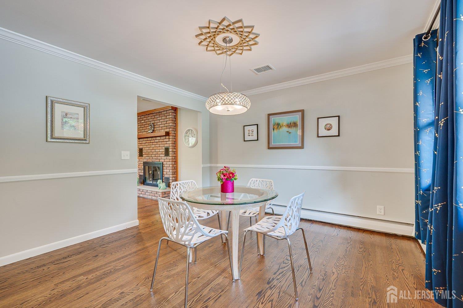 41 W Calvert Avenue Edison NJ 08820