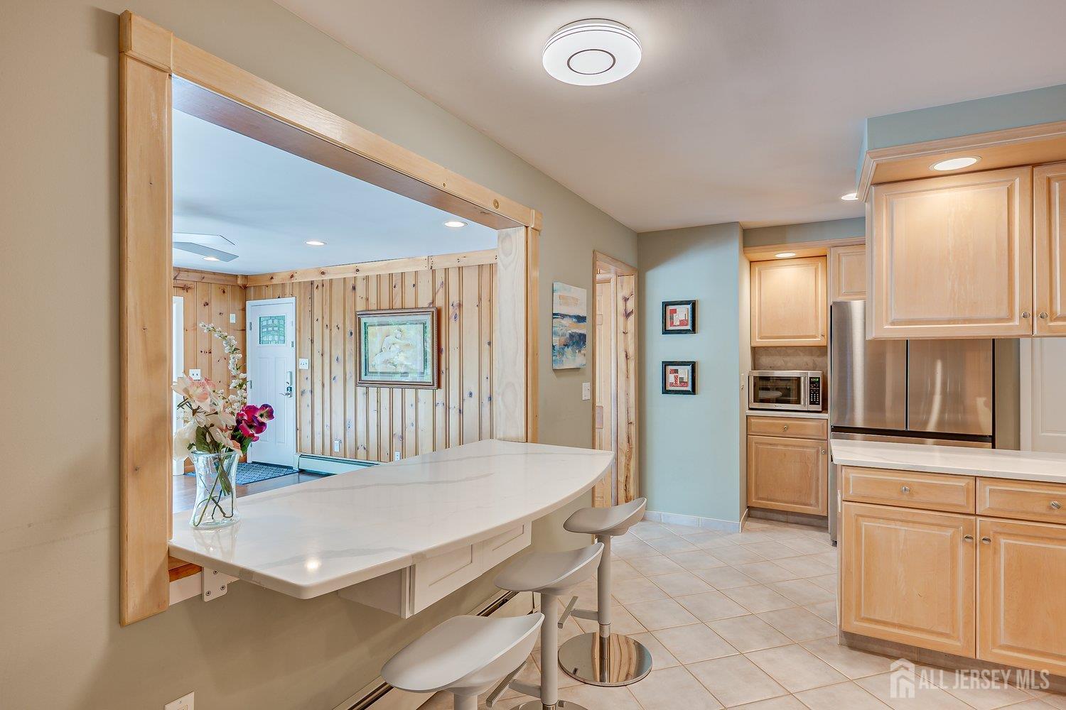 41 W Calvert Avenue Edison NJ 08820
