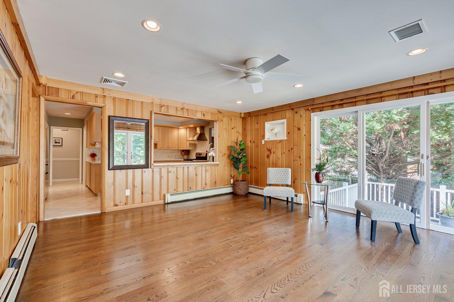 41 W Calvert Avenue Edison NJ 08820