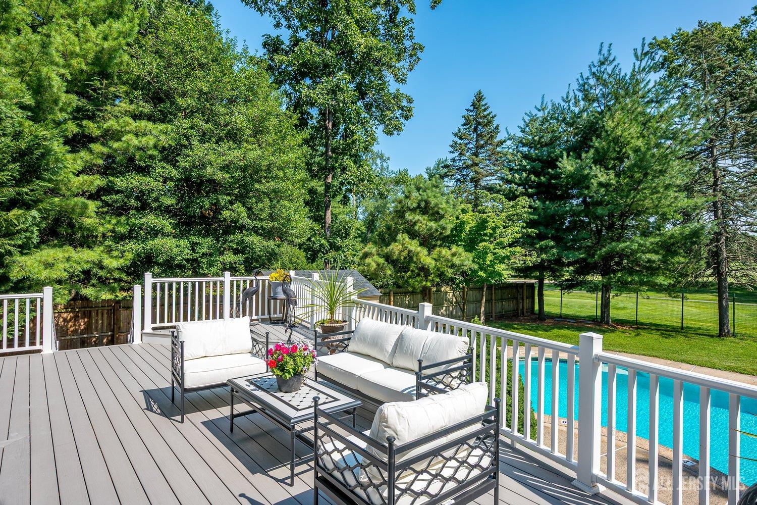 41 W Calvert Avenue Edison NJ 08820