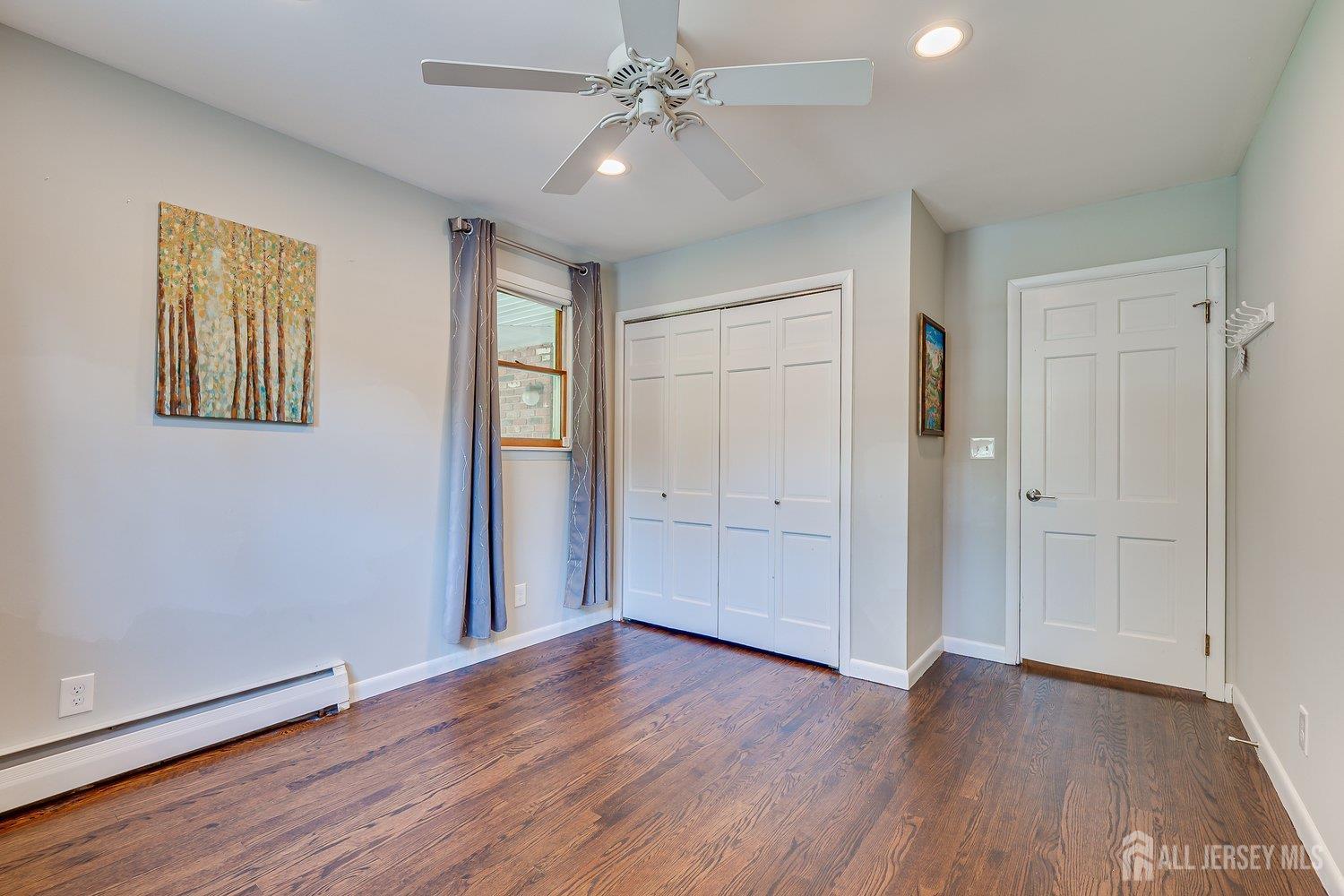 41 W Calvert Avenue Edison NJ 08820