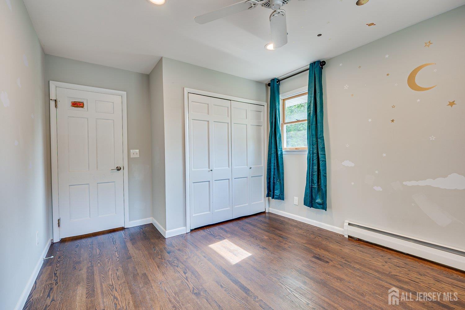 41 W Calvert Avenue Edison NJ 08820