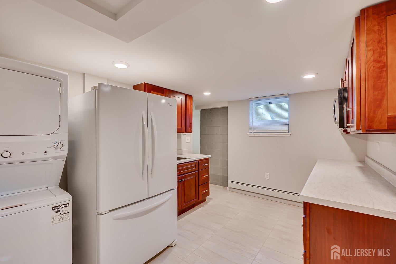41 W Calvert Avenue Edison NJ 08820