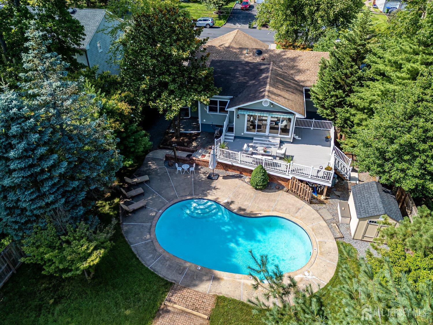 41 W Calvert Avenue Edison NJ 08820