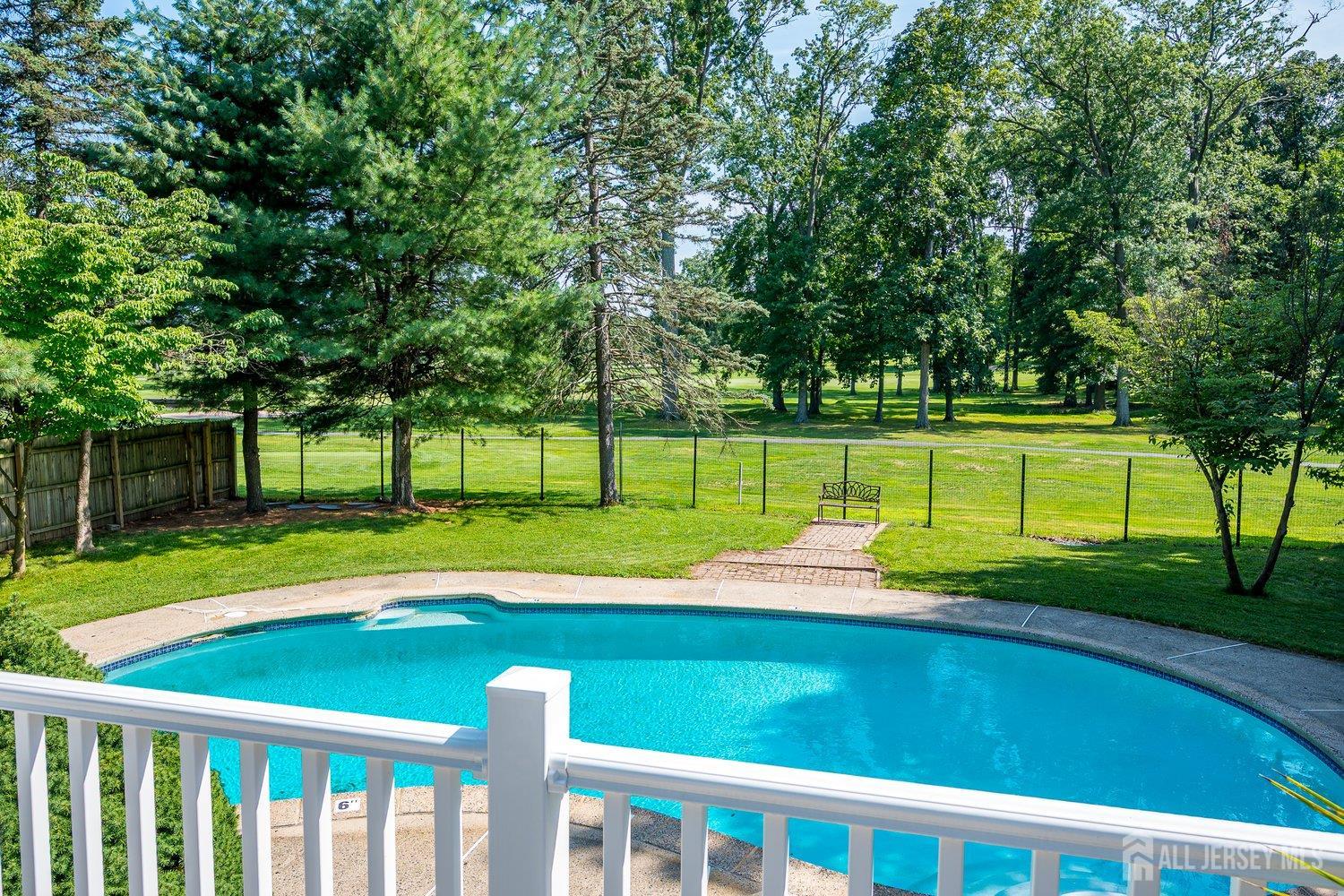 41 W Calvert Avenue Edison NJ 08820