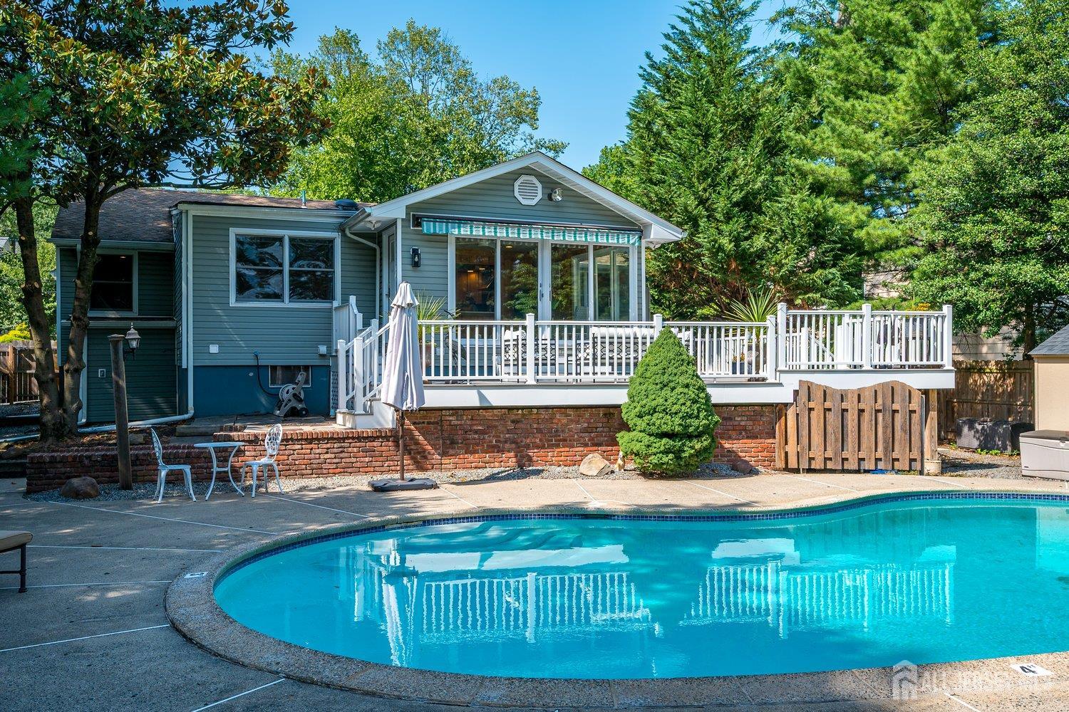 41 W Calvert Avenue Edison NJ 08820