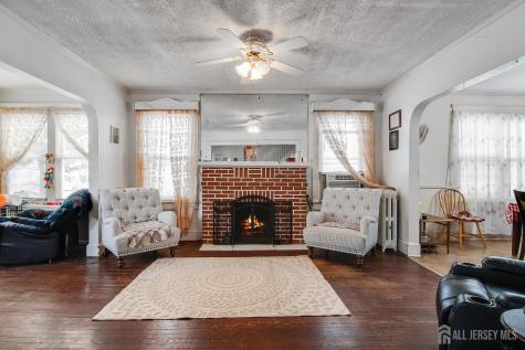 204-204 Howard Street New Brunswick NJ 08091