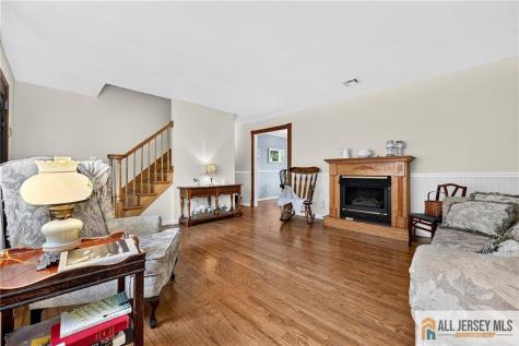 20 Thompson Avenue Fords NJ 08863