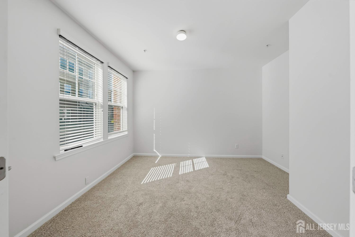 14 Fleet Street North Brunswick NJ 08902