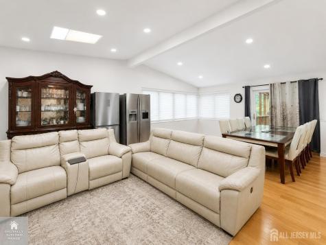 17 Wilk Road Edison NJ 08837