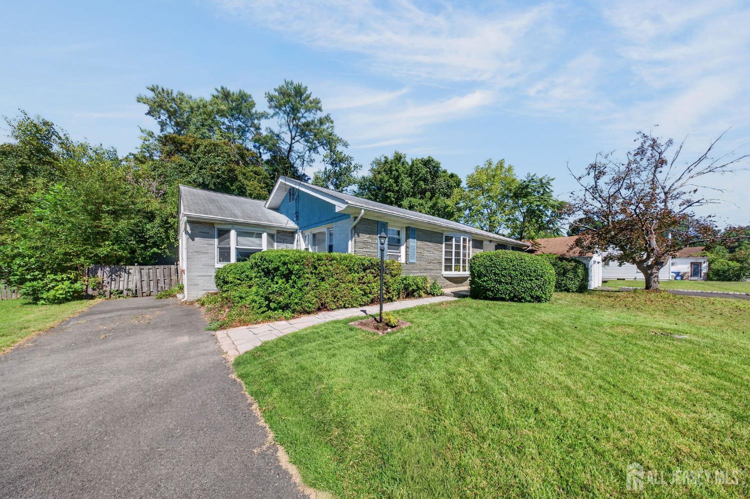 5 Lydecker Place Middlesex NJ 08846