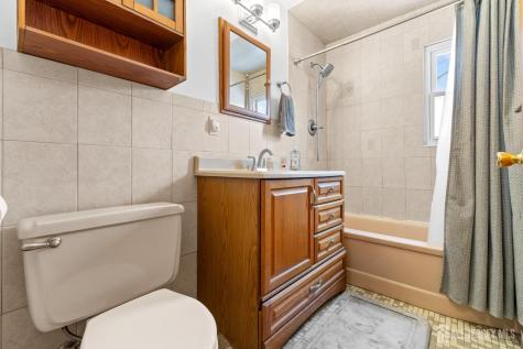 29 Park Avenue Iselin NJ 08830