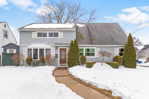 29 Park Avenue Iselin NJ 08830