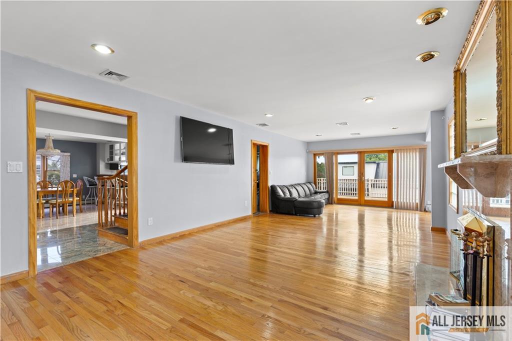 65 Livingston Avenue Kearny NJ 07032