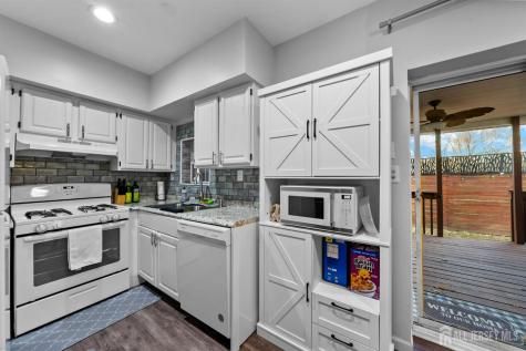 436 Hunt Avenue Hamilton NJ 08610