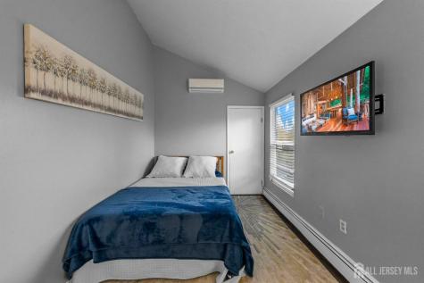 436 Hunt Avenue Hamilton NJ 08610
