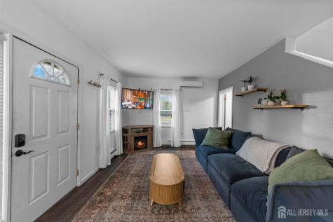 436 Hunt Avenue Hamilton NJ 08610