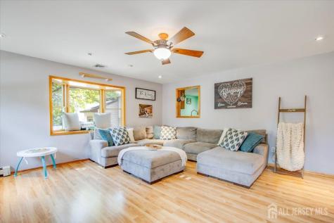 85 Othen Street Edison NJ 08817