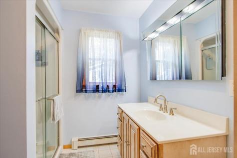 85 Othen Street Edison NJ 08817