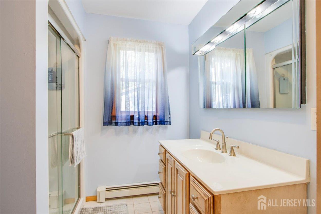 85 Othen Street Edison NJ 08817