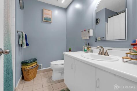 5 Ardmore Place East Brunswick NJ 08816