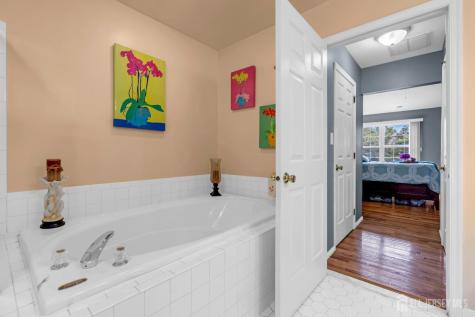 5 Ardmore Place East Brunswick NJ 08816