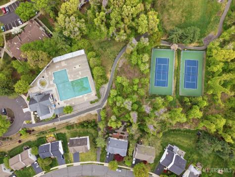 5 Ardmore Place East Brunswick NJ 08816