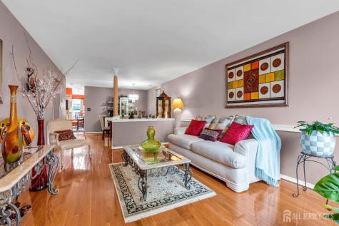 5 Ardmore Place East Brunswick NJ 08816