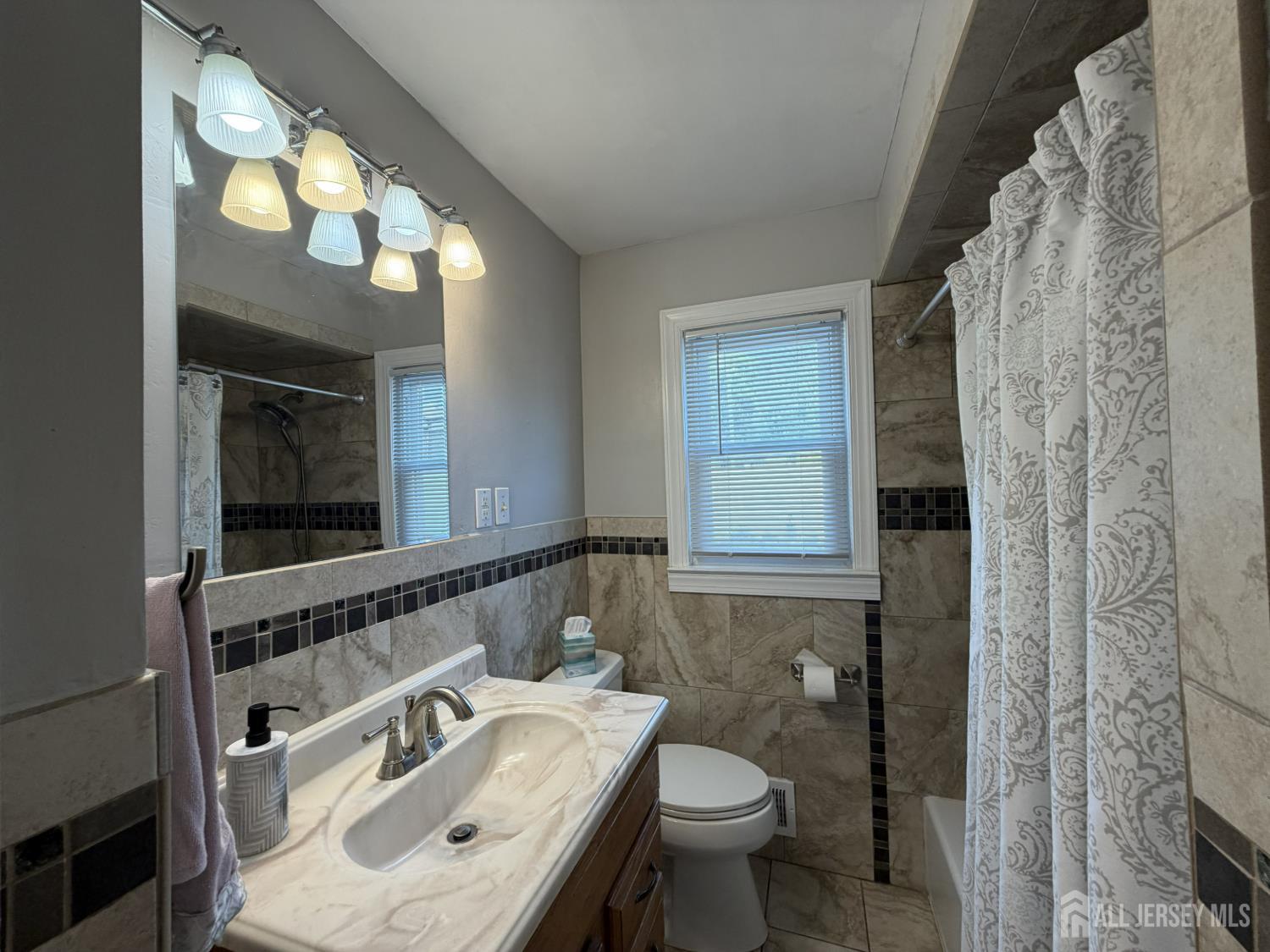 36 Maplewood Avenue Colonia NJ 07067